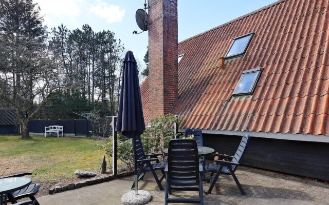 6 Person Holiday Home in Hals