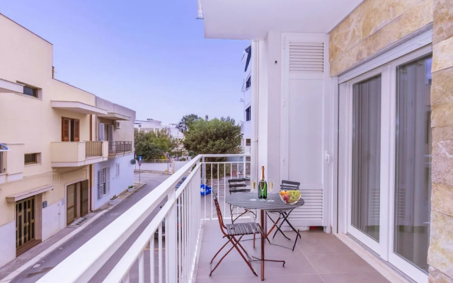 Mina Apartment 100m From Sea