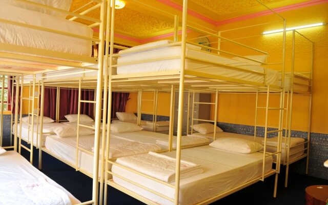 Dragon Hostel