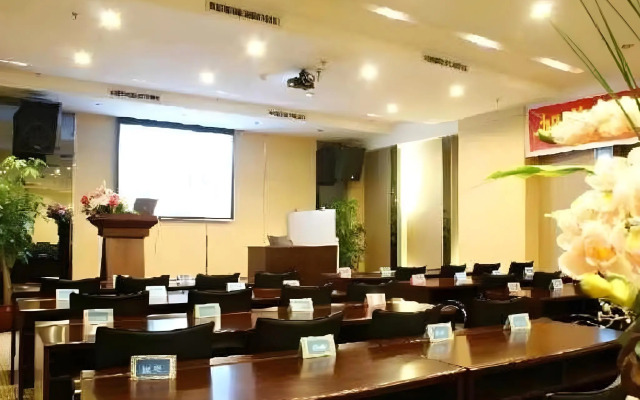 Vienna Hotel Fenghuang Branch