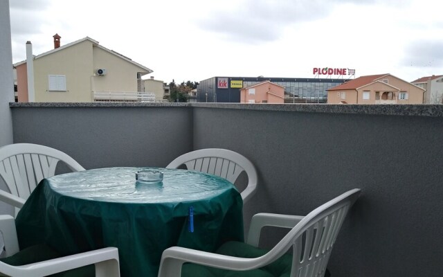 Cozy Apartment Nikky in the Center