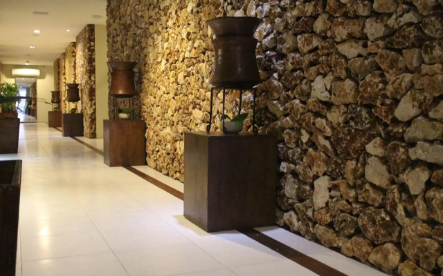Estrella Hotel & Conference