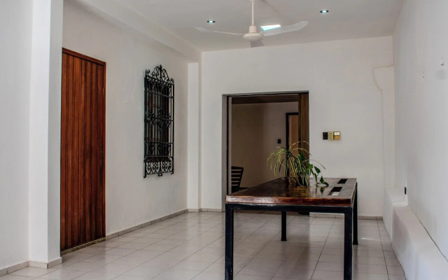 Hostal 66
