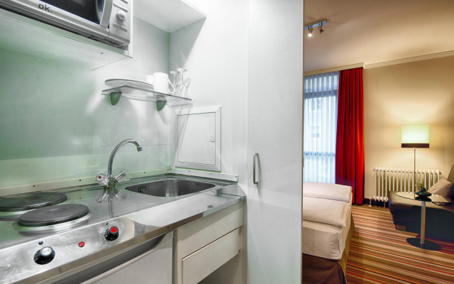 Leonardo Hotel & Residenz München