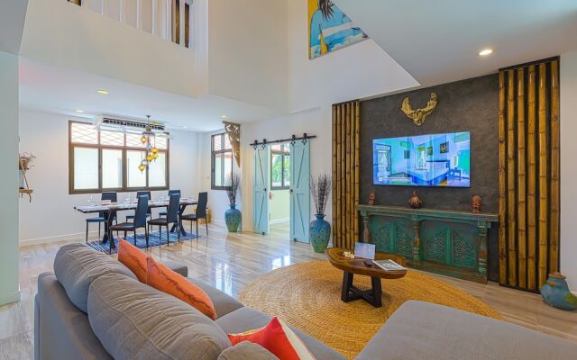 Pool villa  4 BR walking to Beach HV