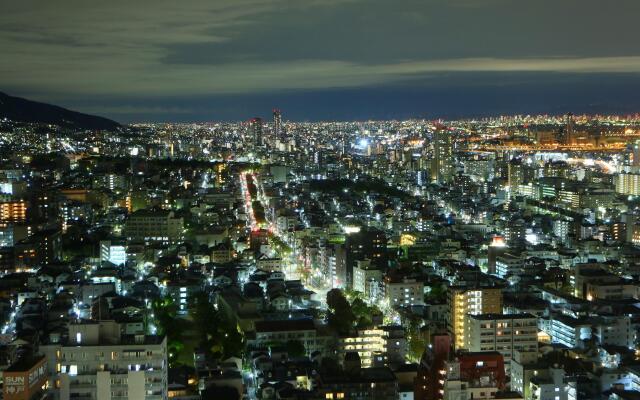 ANA Crowne Plaza Kobe, an IHG Hotel