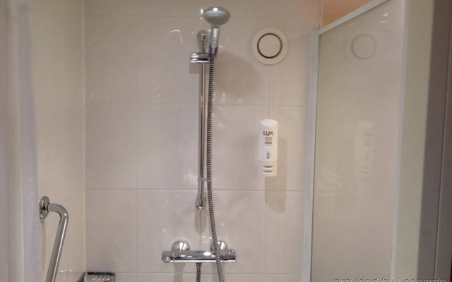 Holiday Inn Express London-Epsom Downs by IHG