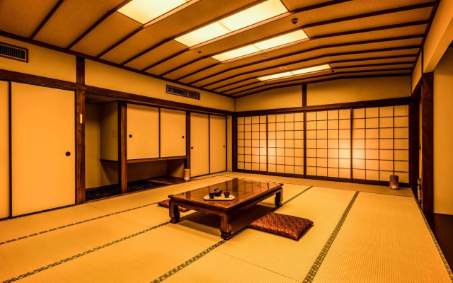 Ooedo Onsen Monogatari Awazu Grand Hotel