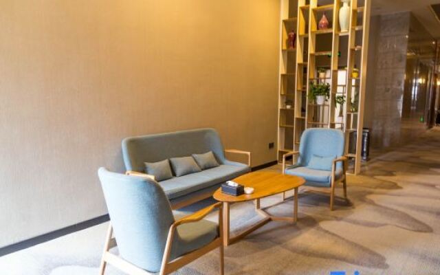 Weishang Hotel  (Zhengzhou East Railway Station Business Center Store)