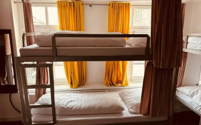 Room Mate Hostel