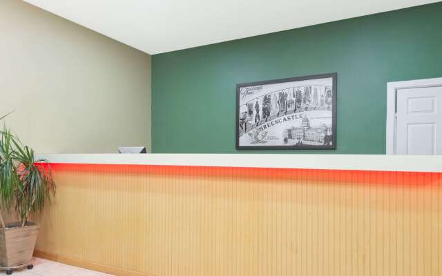 Super 8 by Wyndham Greencastle