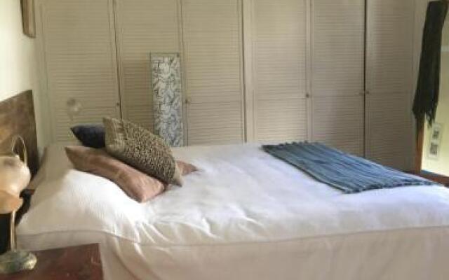 Eumundi Guesthouse and B&B
