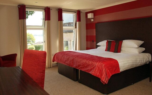 Rosslea Hall Hotel