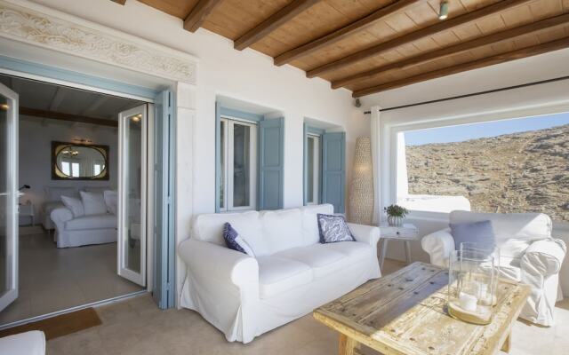 Villa Aerie - Sweeping Sea Views, Eclectic Style by Villarentalsgr