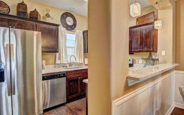 Blondie's Beachhouse - 3 Br Condo