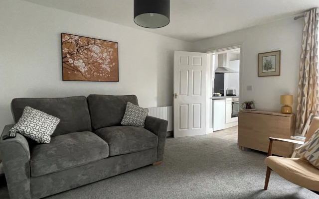 Cosy & Comfortable Apt with Parking