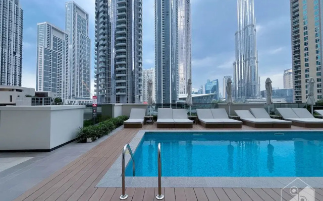 Luxurious 1B With Breathtaking Views Downtown