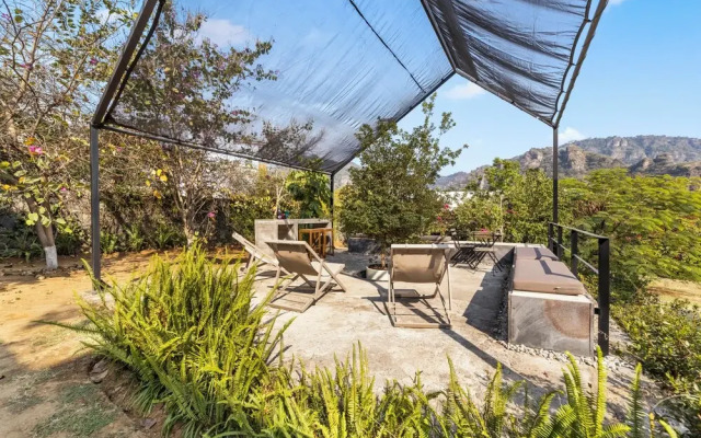 La casita with Pool and Mountain view