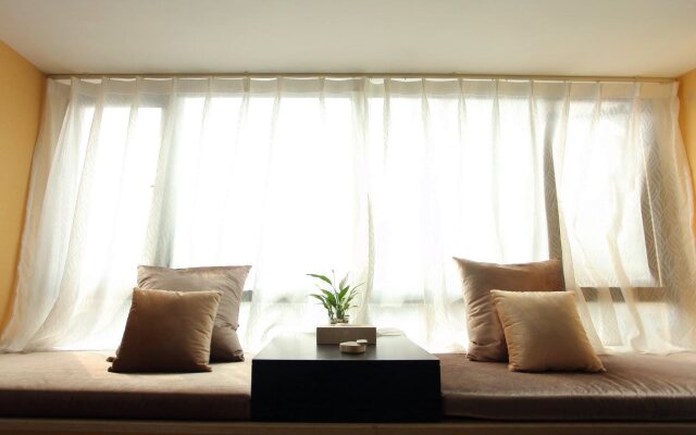 YJ International Hotel