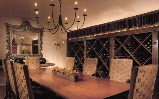 Rosewood Inn of the Anasazi