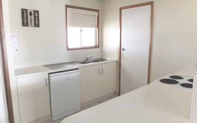 The Shores Holiday Apartments