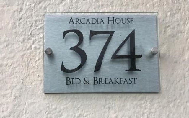 Arcadia House BB