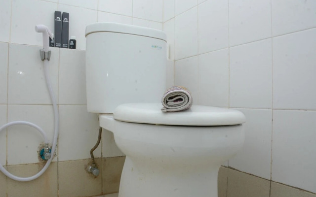 Strategic And Comfortable 1Br At Bassura City Apartment