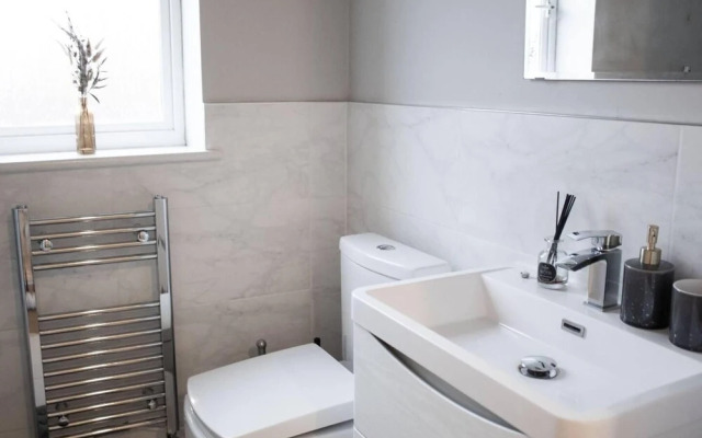 Charming 2-bed Home in the Heart of Nottingham