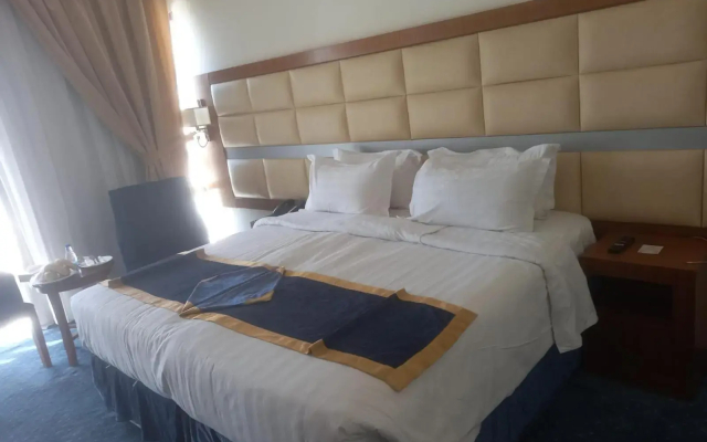 Emar Elite Madinah