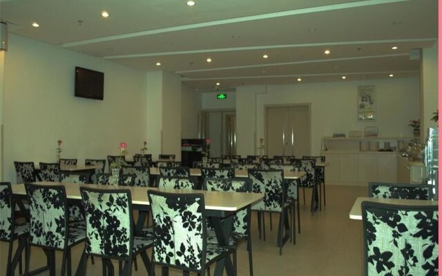 Fairyland Hotel Kunming East Station Branch