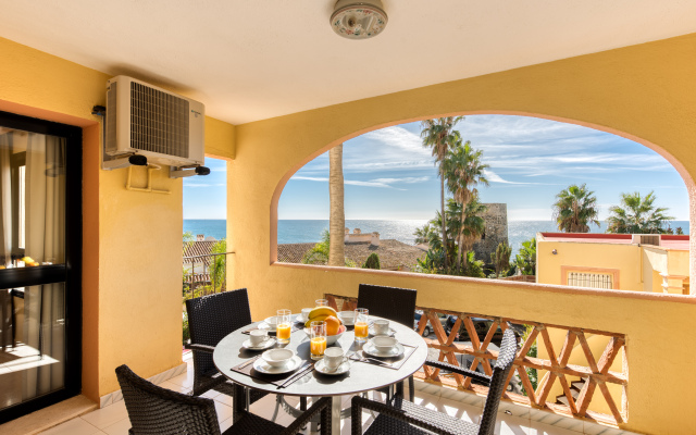 Macdonald Dona Lola Resort