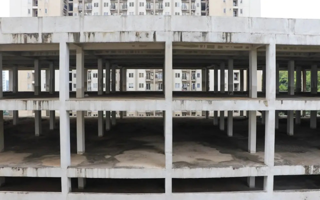 Warm and Nice Studio at Podomoro Golf View Apartment