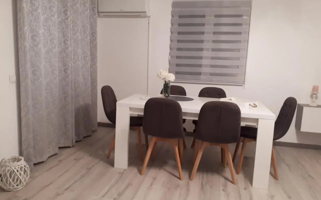 Apartment Jole 1