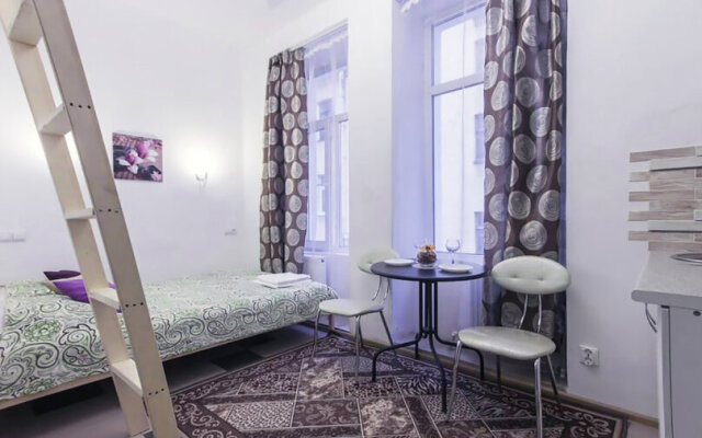 Питерский дворик