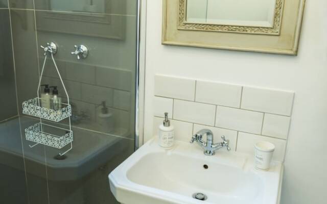 Domaine Du Cap Guest House