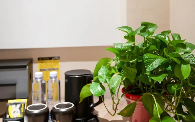 IU Hotel (Hanzhong North Street Street Street Xinhuayuan Branch)