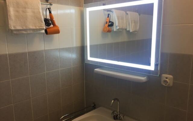 Apartment+WIFI near center Erlangen 1