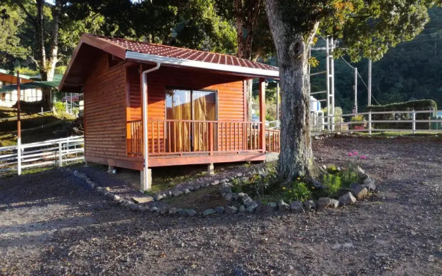 Miriam's Quetzaly lodge