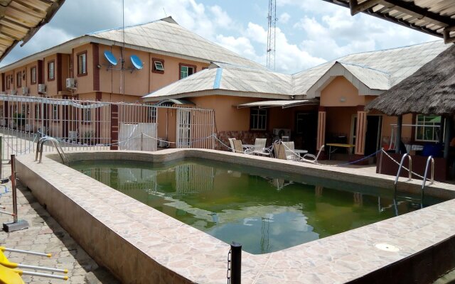 Gen-Preston Hotel & Suites