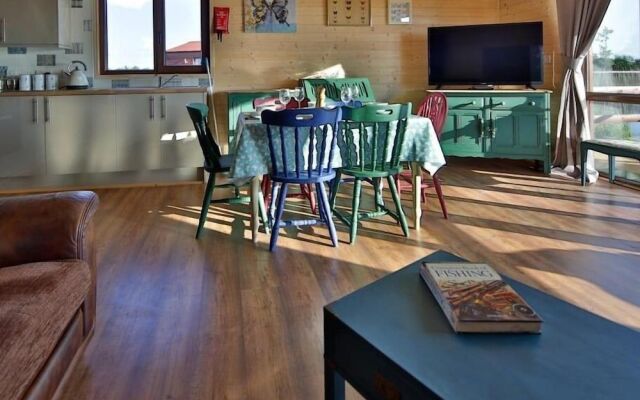 Lakeside Fishing Lodges