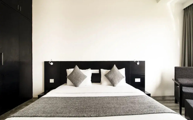OYO 11166 The Saneer Boutique Hotel