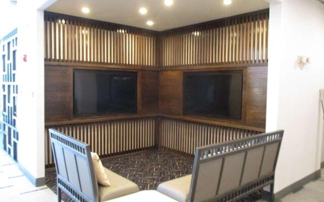 Best Western Premier Liberty Inn & Suites