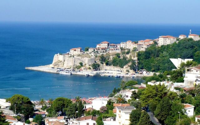 Studio in Ulcinj, With Wonderful sea View, Furnished Balcony and Wifi - 100 m From the Beach