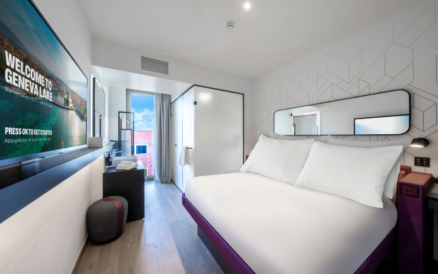 YOTEL Geneva Lake