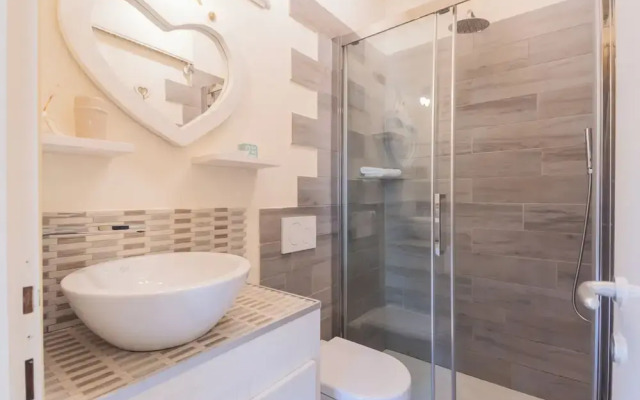 Linda Apartments by Rent all Como