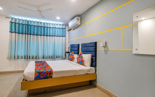 Fabhotel Jkc Grand