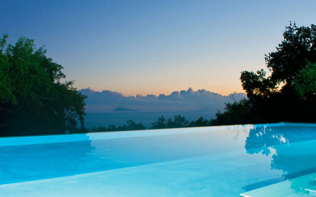 Vallegrande Nature Resorts