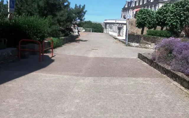 Hotel De La Mer