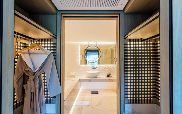 Kwetu Nairobi, Curio Collection by Hilton