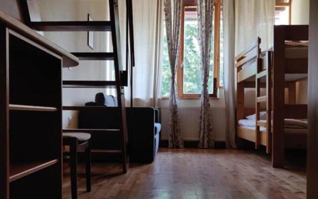 Apartments Posestvo Grad Prestranek